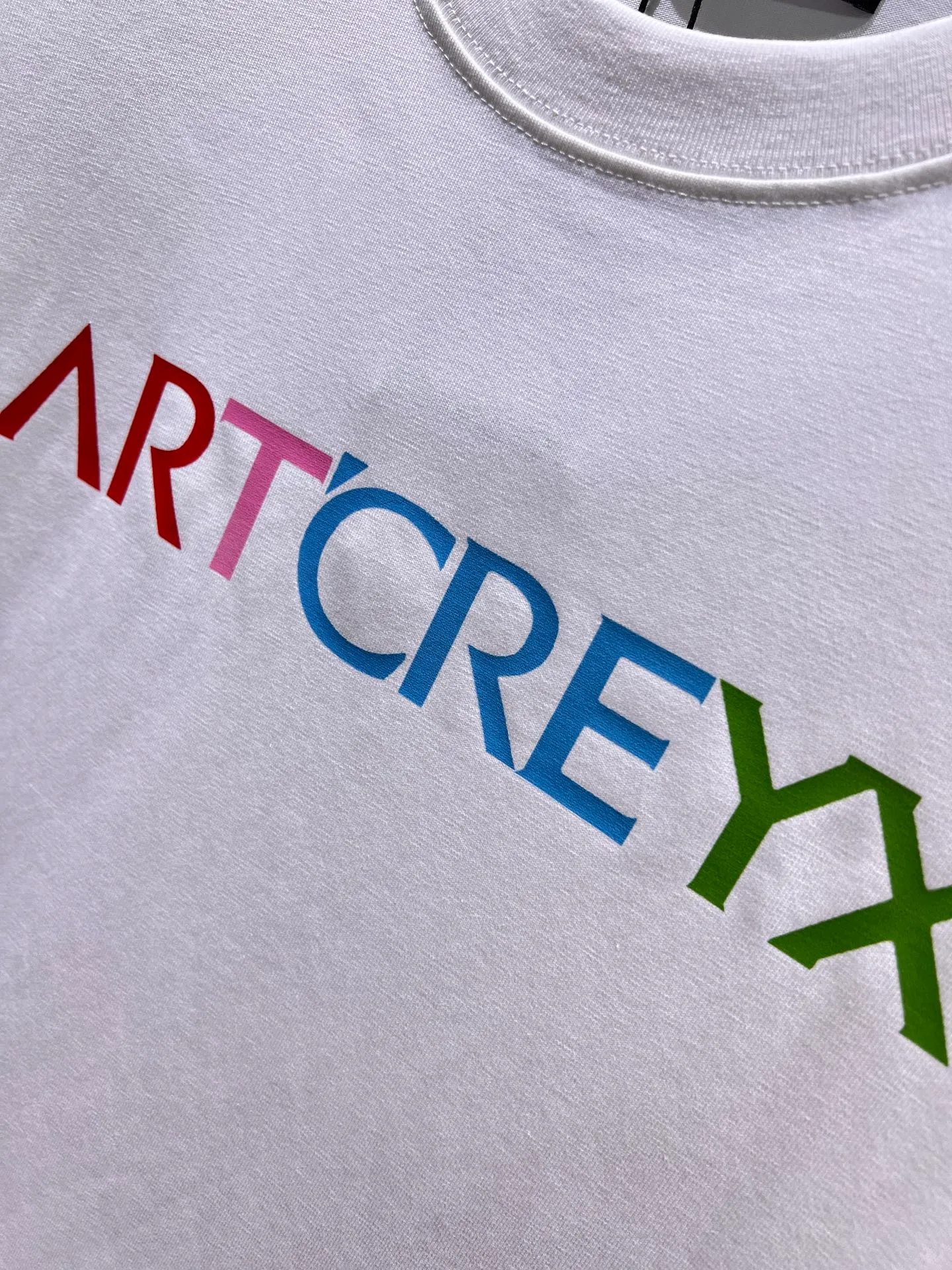 arcteryx🌟New Arrival T T Hot Sale 99 🐎🐎Size：S-XXL Black White 2 （Size ） Size S 110 54 69 21 M 114 56 71 22 L 118 58 73 22 XL 122 60 75 23 2XL 126 62 77 23